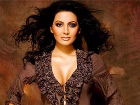 ఆ ఒక్కటీ అడగొద్దంటున్న సెక్సీ లేడీ