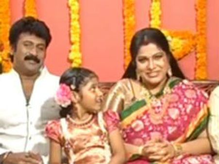 ఫోన్లు చేసి బెదిరించారు...కారు ఆపి తిట్టారు: టీవీ నటి హరిత