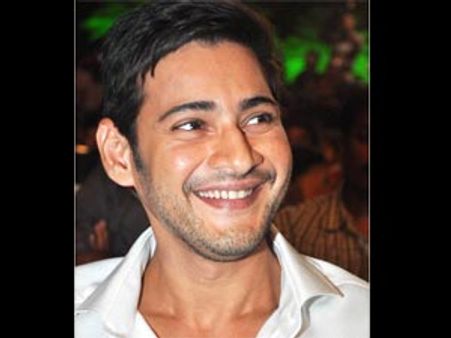 మహేష్ బాబు ఫ్యామిలీ మొత్తం.... సెంటిమెంటా?