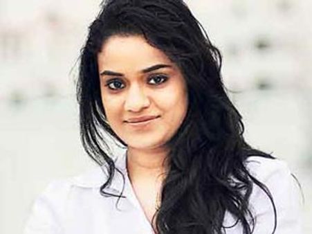 దర్శకురాలుగా అశ్వనీదత్ కుమార్తె