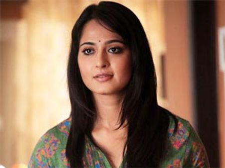 పుస్తకాల్లో చదివా.. ఇప్పుడు చేస్తున్నా: అనుష్క