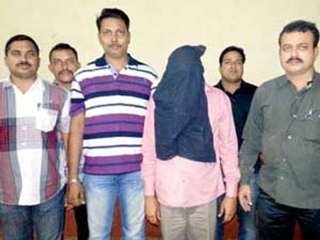 హీరోయిన్‌‌ను రేప్ చేసిన నిర్మాత అరెస్ట్