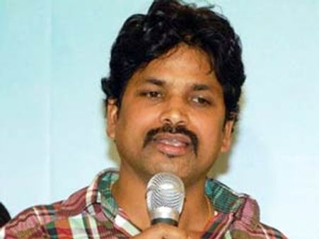 వీరూ పోట్ల దర్శకత్వంలో హిందీ రీమేక్