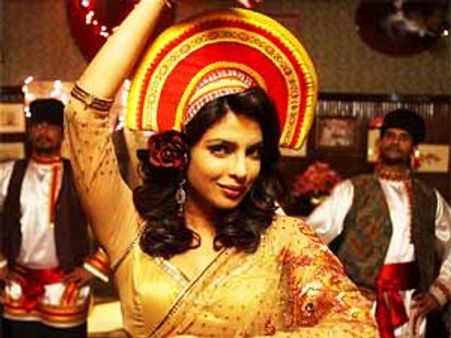 చెర్రీ సినిమాలో భారీగా హీరోయిన్ ఇంట్రడక్షన్ సాంగ్