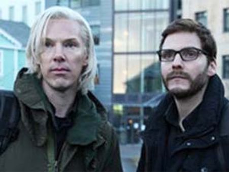 ఆ చిత్రం అబద్ధాల పుట్ట అంటూ వెబ్ సైట్ ఫైర్