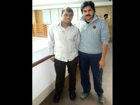 త్రివిక్రమ్ సినిమాలో పవన్ లుక్ ఇదే!?(ఫోటో)