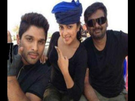 ఒకరికి తెలీయకుండా మరొకరికి అల్లు అర్జున్ గాలం