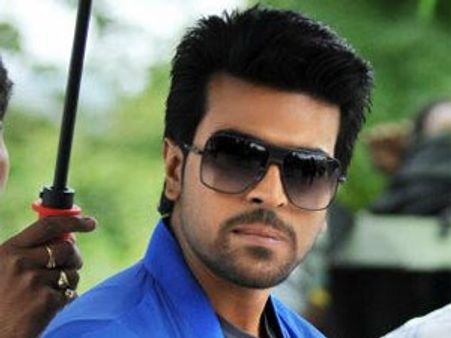 చరణ్ ఫ్యాన్స్‌కు షాక్, సారీ చెప్పిన 'జంజీర్' దర్శకుడు