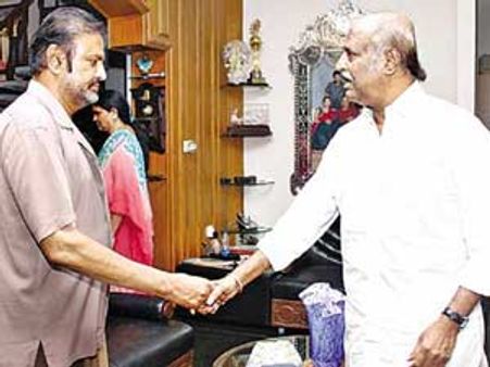 మోహన్‌ బాబును పరామర్శించిన రజనీకాంత్‌