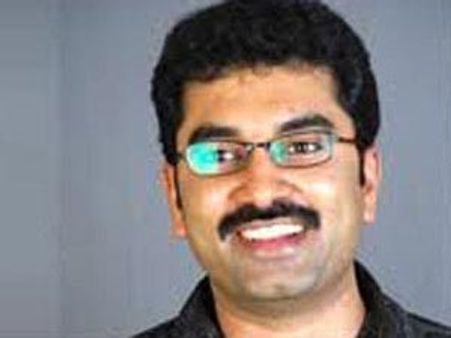 సునీల్ హీరోగా దర్శకత్వంలోకి గోపీ మోహన్