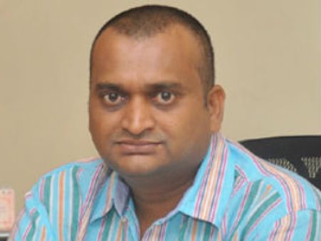 కొరటాల శివతో సినిమా ఖరారు చేసిన గణేష్ బాబు