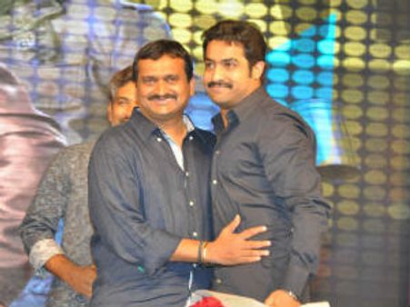 'బాద్‌షా' నిర్మాత బండ్ల గణేష్‌ పై కేసు