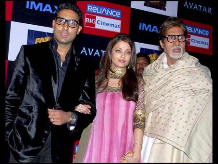 అరుదైన చిత్రాలు: ఇద్దరు బచ్చన్స్‌తో ఐష్