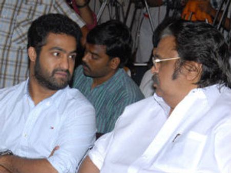 జూ.ఎన్టీఆర్ పై దాసరి పరోక్ష విమర్శలు