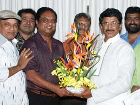 మరోసారి 'మా' అధ్యక్షుడిగా మురళీ మోహన్‌