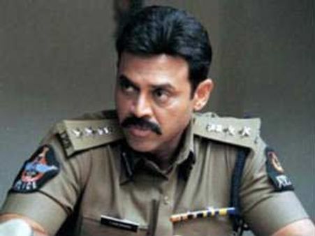 కోర మీసాలతో విక్టరీ వెంకటేష్