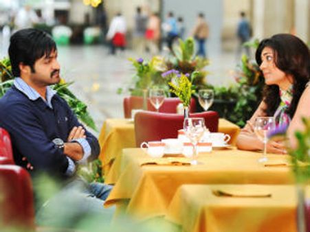 కృష్ణా జిల్లాలో ఓ రేంజిలో ‘బాద్‌షా’ క్రేజ్