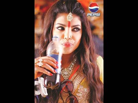 పెప్సీ అమ్మోరు: రామ్ చరణ్ హీరోయిన్ న్యూలుక్