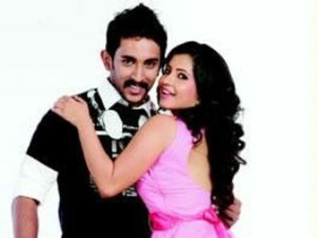 ఆమె సినిమాలు ఆపమంటూ కంప్లైంట్..వివాదం