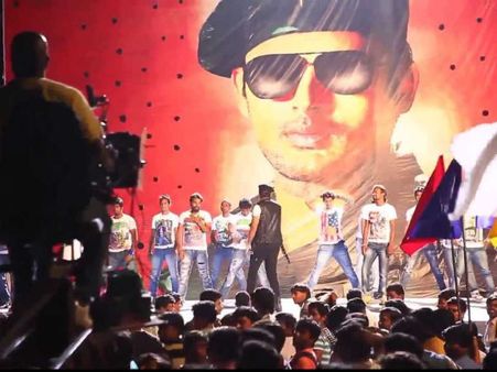 పవన్‌ పాట పెట్టడానికి రీజన్ ఏమిటంటే.....?