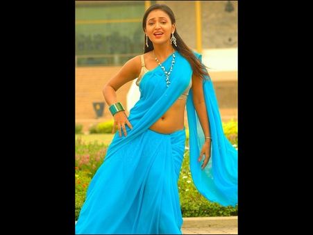 వేశ్య అవతారం ఎత్తిన టీవీ యాంకర్! (ఫోటోలు)