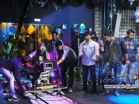 ముందుగానే రిలీజ్ కాబోతున్న ‘ఇద్దరమ్మాయిలతో’