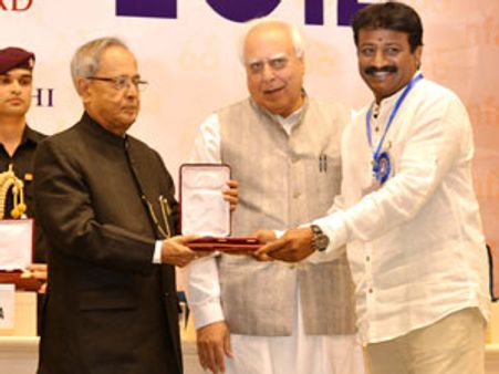 జాతీయ పురస్కారం అందుకున్న ‘ఈగ’ నిర్మాత