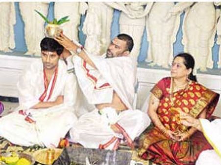 తిరుమలలో వరుణ్‌ సందేశ్‌ ఉపనయనం