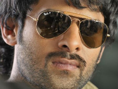 ప్రభాస్ ‘బాహుబలి' కి ఆ సమస్యా?