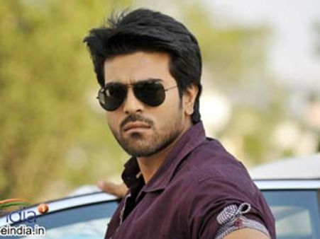 చిరు ఒత్తిడి, అందుకే నో కేస్ : రామ్ చరణ్‌‌పై హెచ్ఆర్‌సి‌లో ఫిర్యాదు