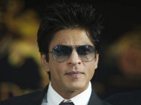 షారూక్‌ ఖాన్ టెర్రరిస్టు కాదు..నిషేధం వద్దు