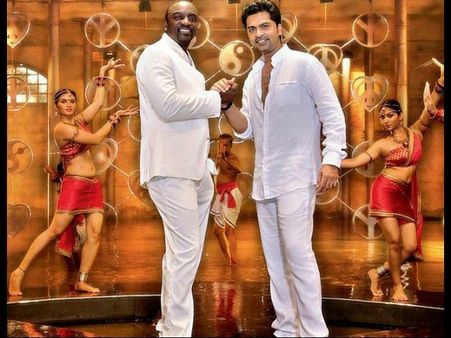 శింబుతో కలిసి దేశీలుక్‌లో పాప్ సింగర్ అకోన్ (ఫోటోలు)