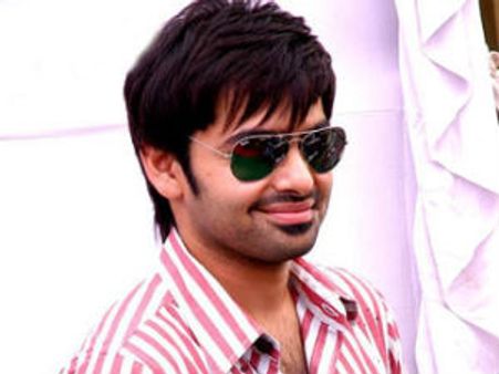 'గరం మసాలా' టైటిల్ తో రామ్