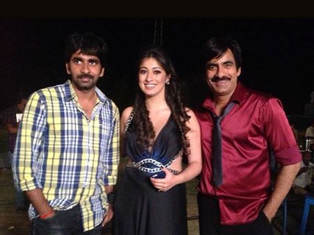 సెక్సీ లక్ష్మీరాయ్ బలుపు చూస్తిరా..!(ఫోటోలు)