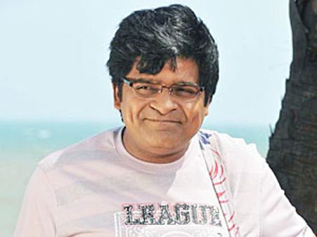 అలీ తన డాక్టరేట్ అంకితమిస్తున్నదెవరికంటే?