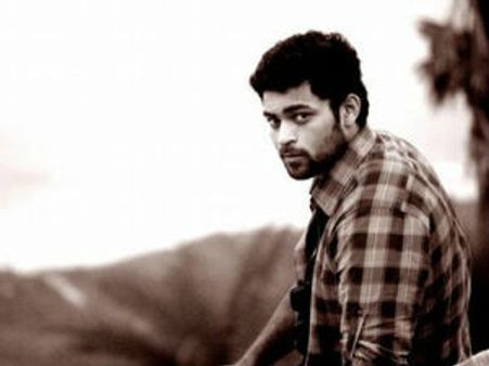 నాగబాబు కొడుకు ఎంట్రీ దర్శకుడు ఛేంజ్ ??