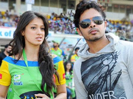 శ్రీశాంత్ ఎఫెక్ట్ : వ్యాపారితో ఎఫైర్ ఉందన్న లక్ష్మీరాయ్