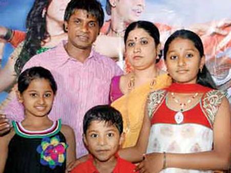 'హీరో విజయ్‌కు విడాకులు ఇవ్వను’ అని తేల్చి చెప్పింది