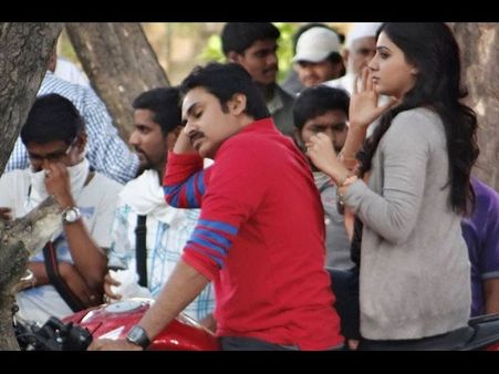 పవన్ చిత్రానికి ‘అత్తారింటికి దారేది’ టైటిల్ కాదా మరి...