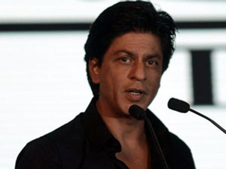 3 గంటల సేపు సాగిన షారుఖ్‌ ఆపరేషన్...