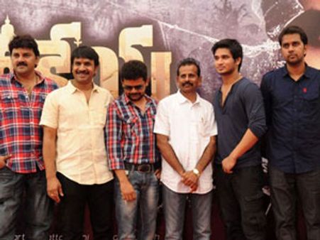 నిఖిల్, స్వాతి జంటగా ‘కార్తికేయ’ ప్రారంభం