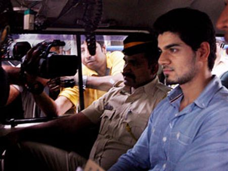 జియా సూసైడ్ : 27 వరకు సూరజ్‌కు జుడీషియల్ కస్టడీ