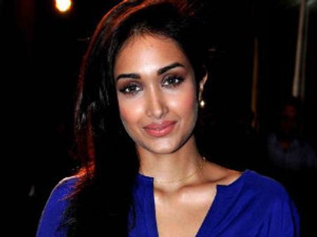 ఒత్తిడి తెస్తున్నారు..వదలను: జియాఖాన్‌ తల్లి