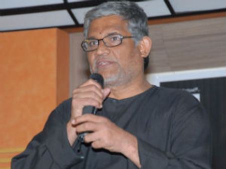 కమర్షియల్ హిట్ అవదని ముందే తెలుసు: తనికెళ్ల భరణి