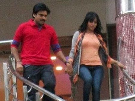 పవన్ కళ్యాణ్ స్టామినా: 5 నిముషాలకి 2 కోట్లు