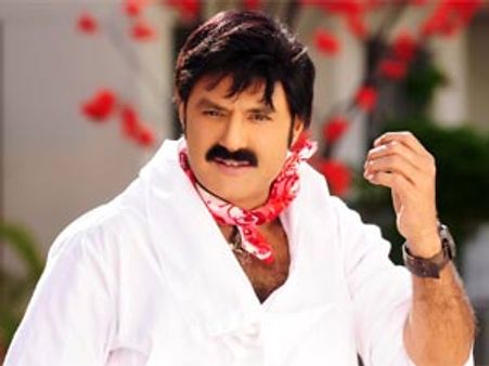 దుబాయి ఎడారిలో బాలకృష్ణ ఛేజింగ్స్