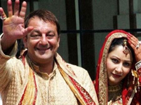 ప్రతిరోజూ జైలు నుంచి సంజయ్ దత్ ఉత్తరం