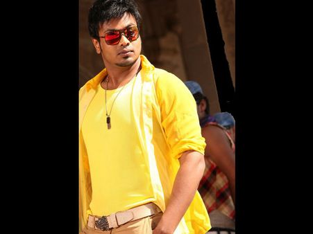 'ప్యార్‌ మే పడిపోయామే...' అంటున్న మంచు మనోజ్