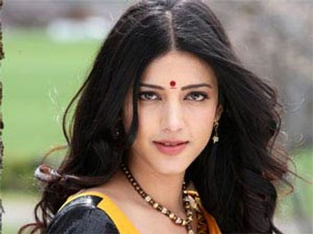 శ్రుతిహాసన్ వి ఒకే రోజు రెండు