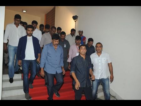 'ఎవడు' ఆడియో లాంచ్ హైలెట్స్ -1 (ఫోటోలు)